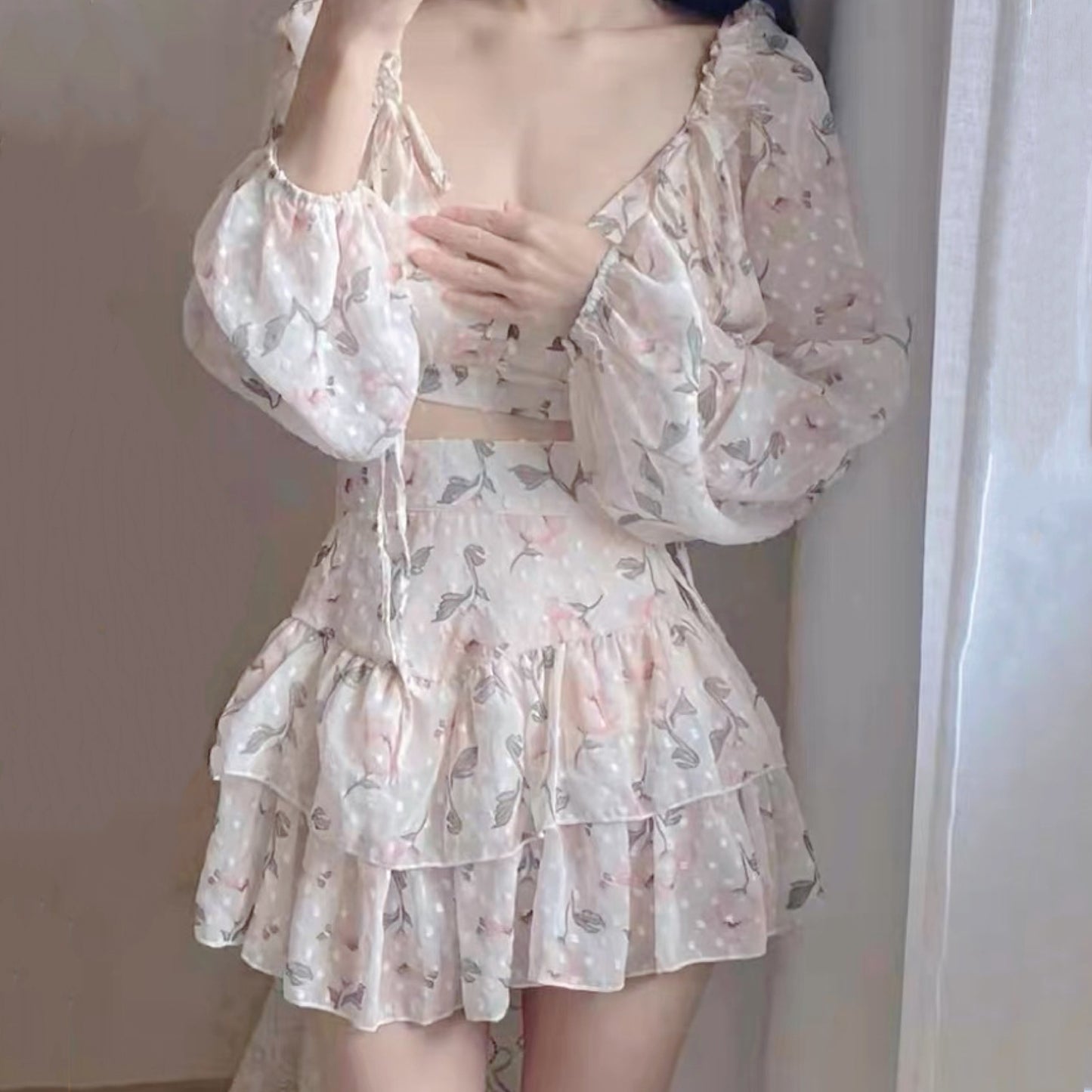 Open Back Puff Sleeve Floral Shirt HA2173