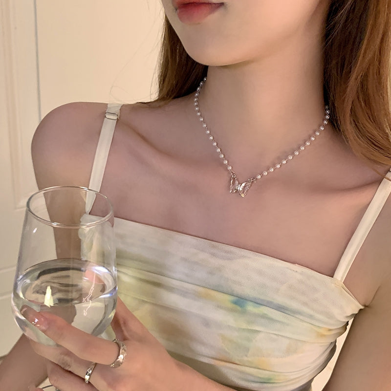 Crystal Butterfly Pearl Necklace  HA2157