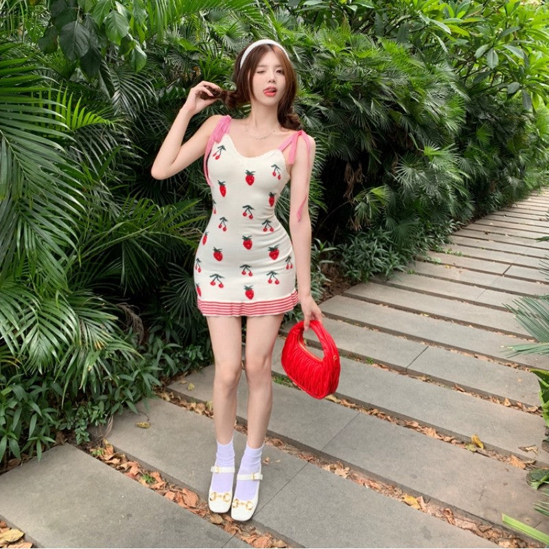 White v-neck strap dress HA1799