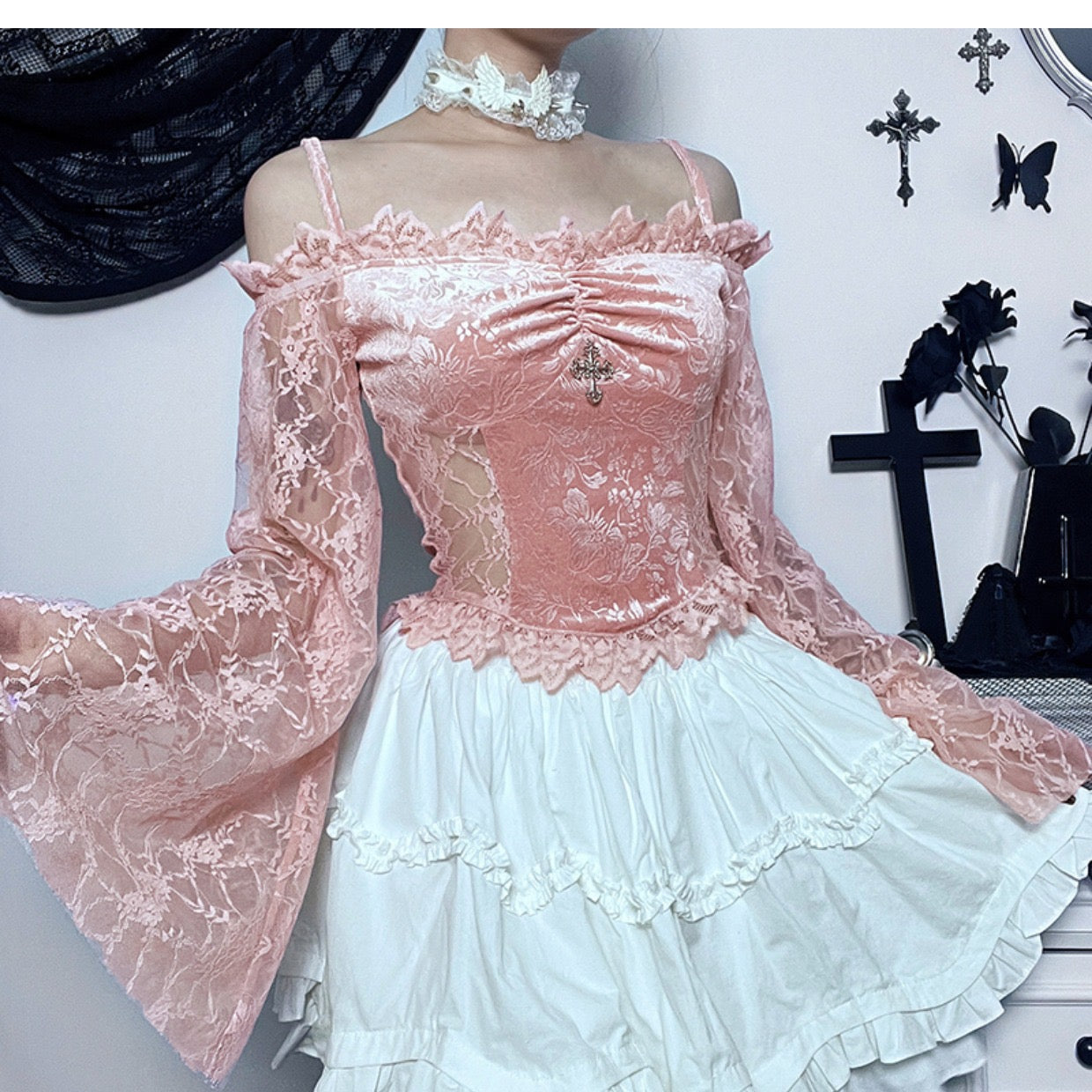 Off-shoulder flared sleeve T-shirt HA1655