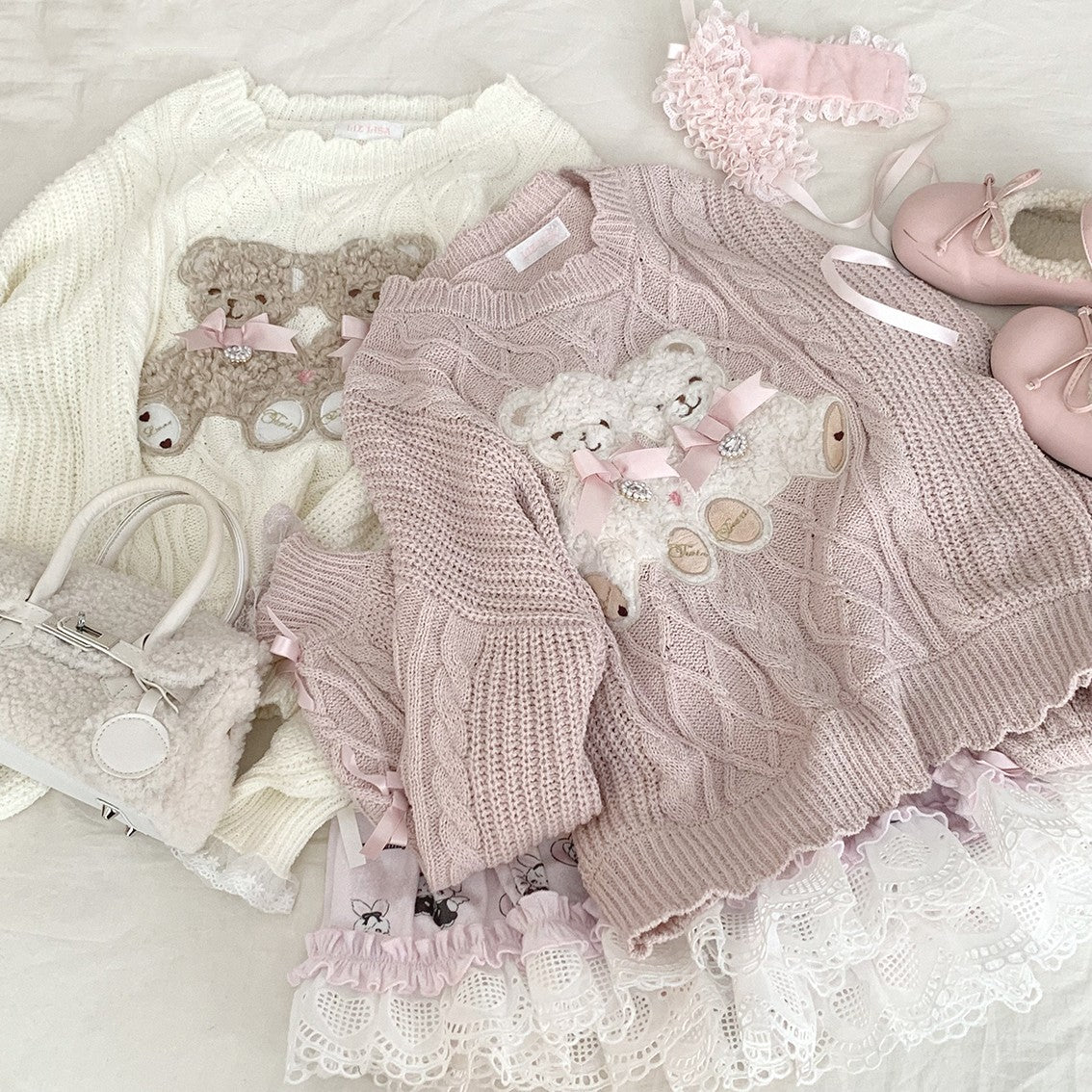 Bear Plush Bow Knot Sweater   HA1527