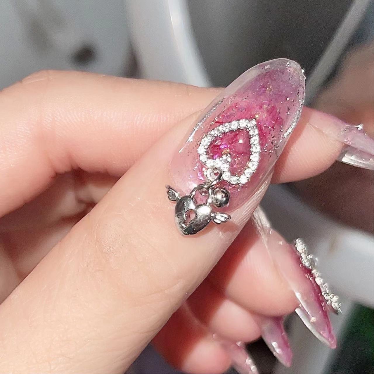 Pink wear nails HA0667