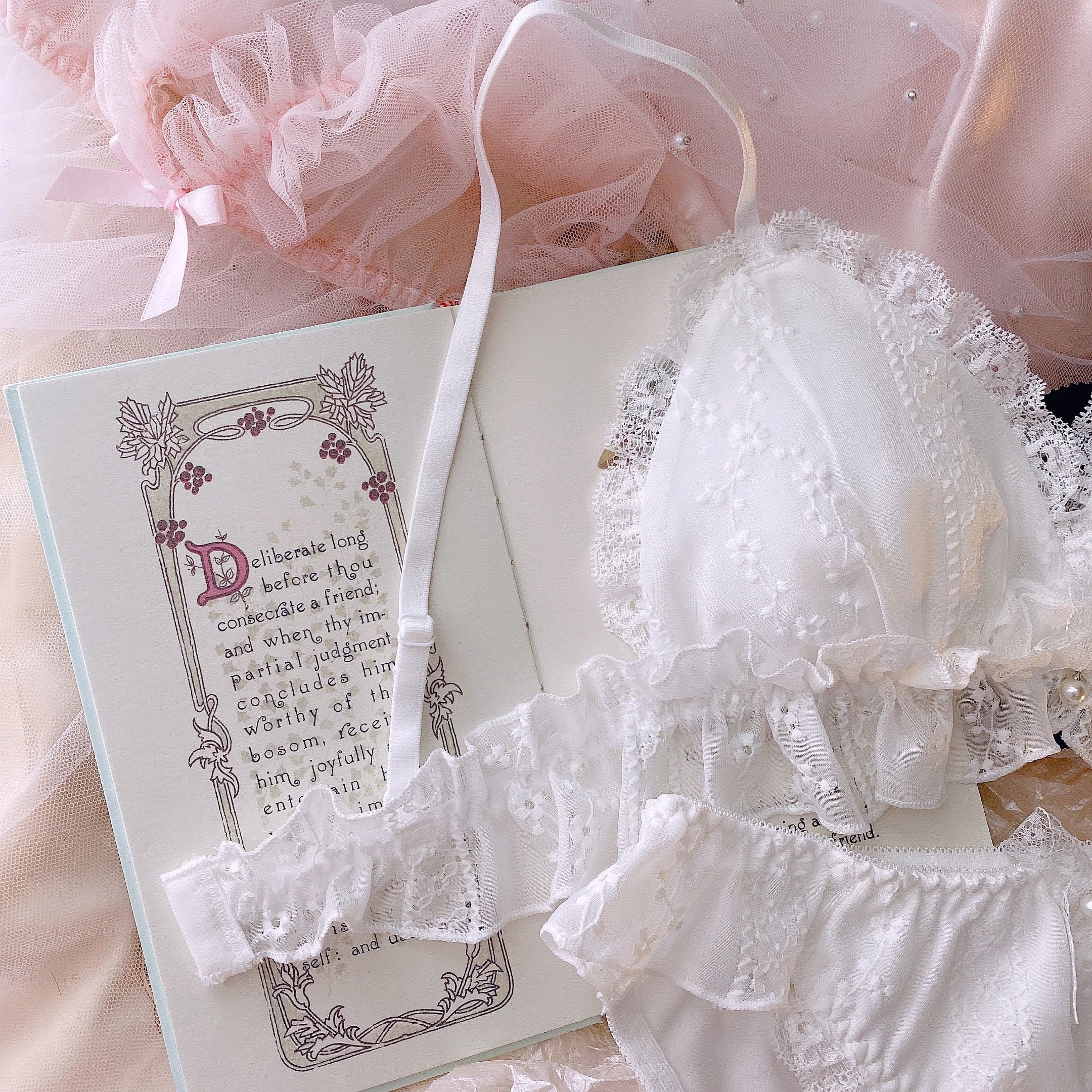 Fairy White Bra Set   HA0672