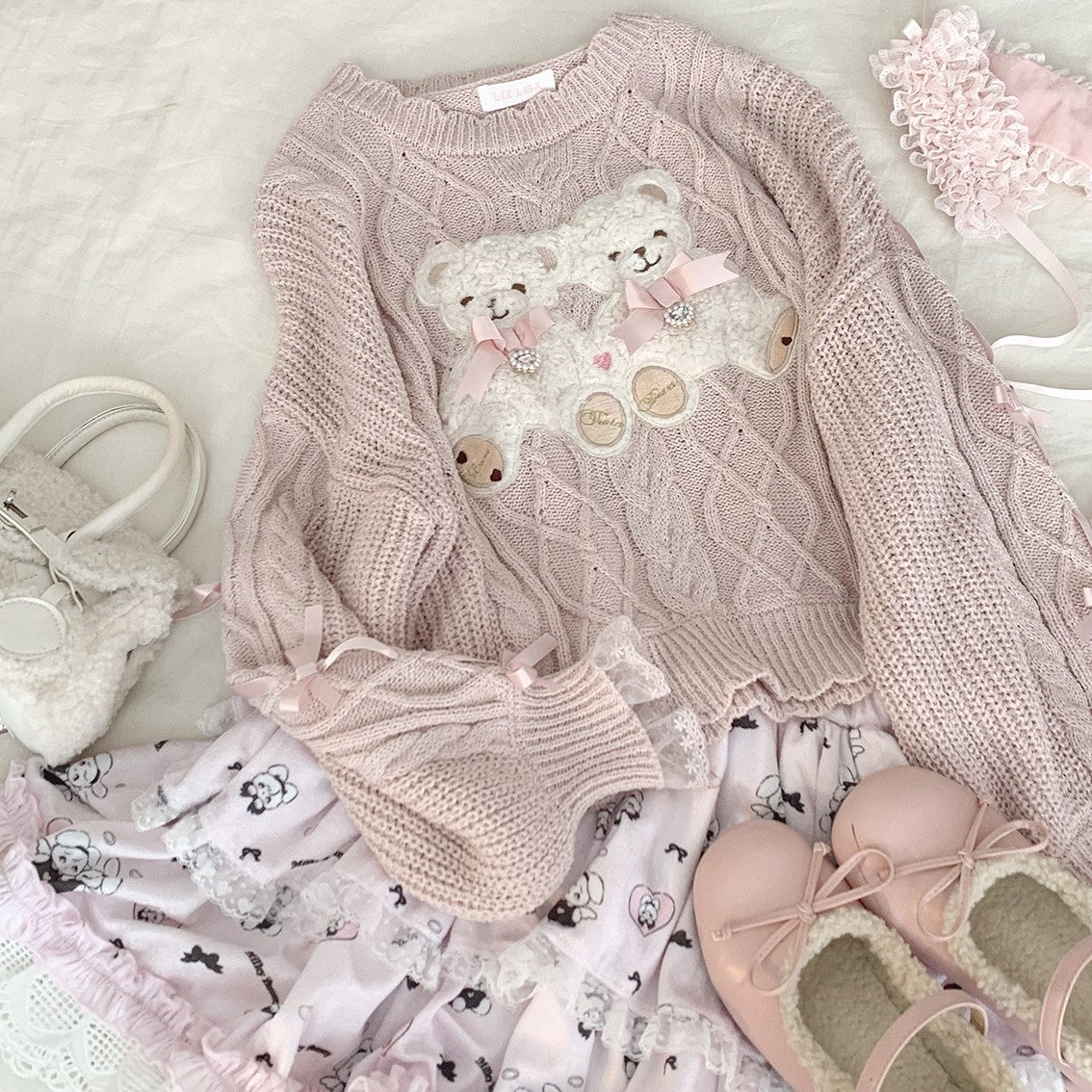 Bear Plush Bow Knot Sweater   HA1527