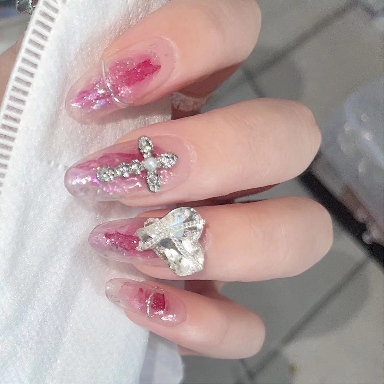 Pink wear nails HA0667
