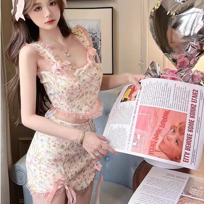 Sweet Floral Camisole and Hip Skirt Two-Piece Set   HA1897