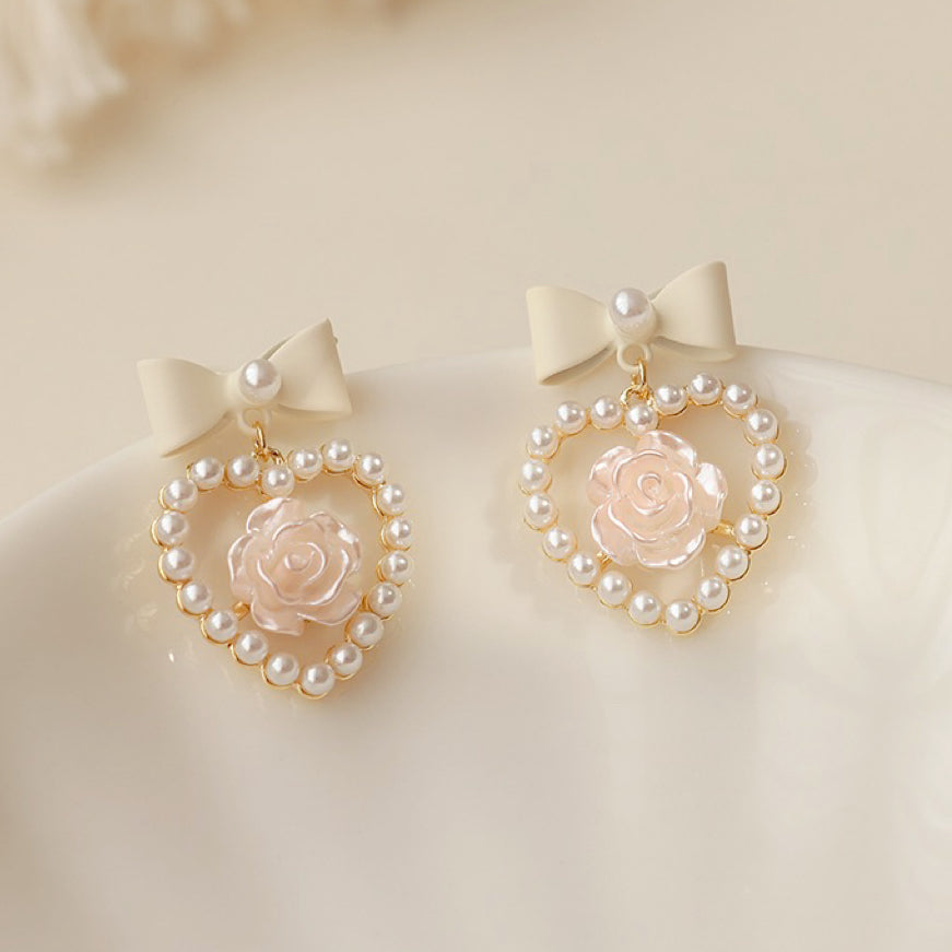 Pearl bow earrings   HA1797