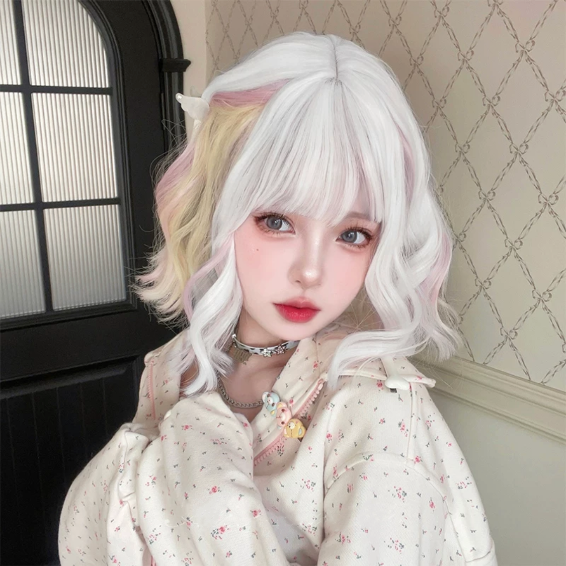 Ear-dyed short curly hair HA2361