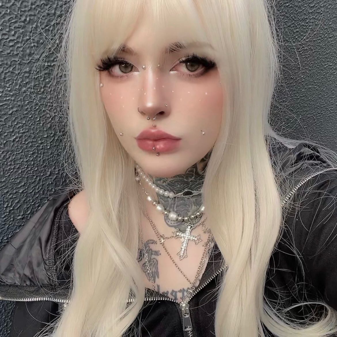 Creamy Off-White Long Curly Hair HA0583
