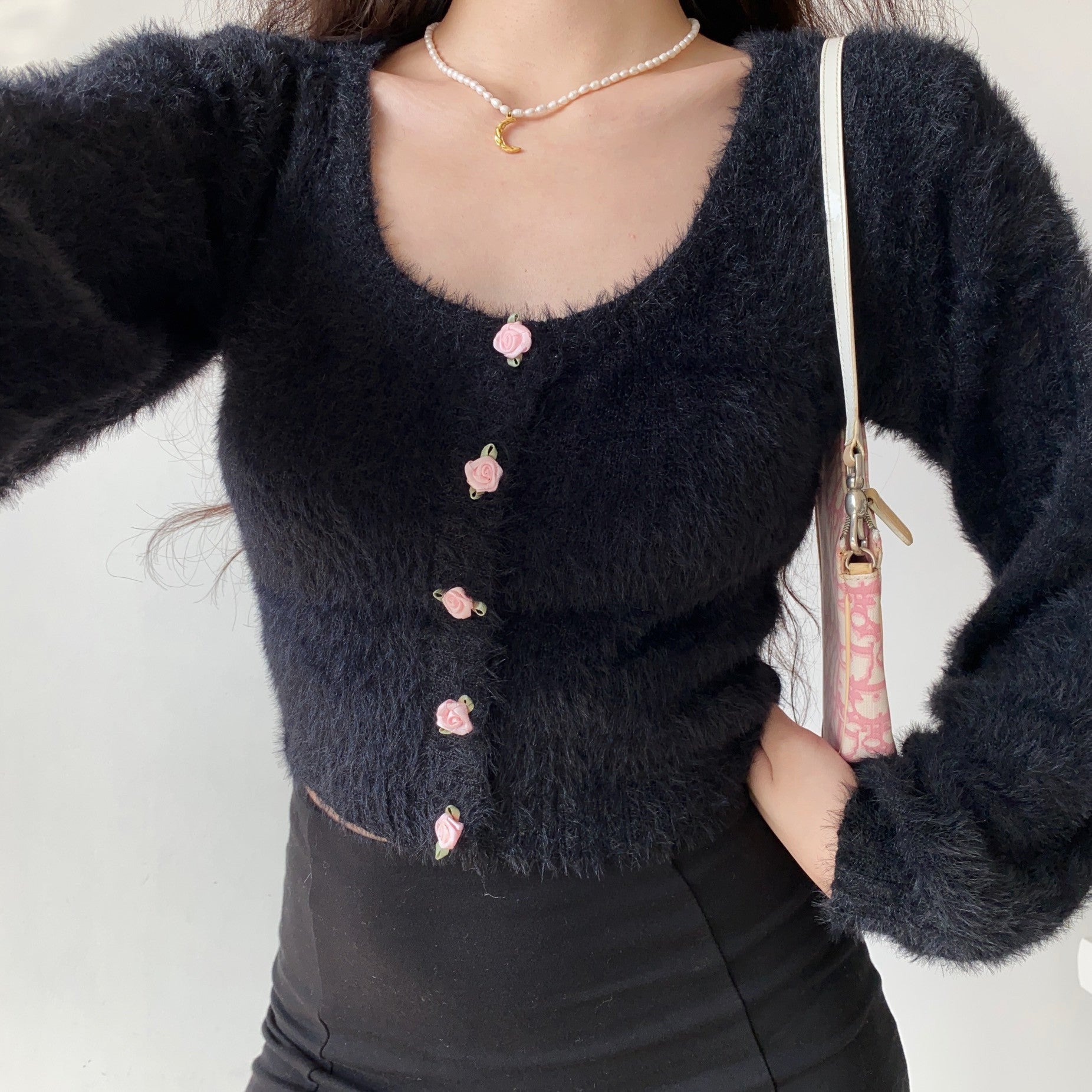 Plush large U-neck pullover sweater   HA1129