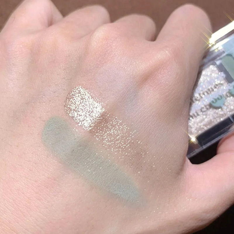 Mint green tri-color eye shadow HA0923