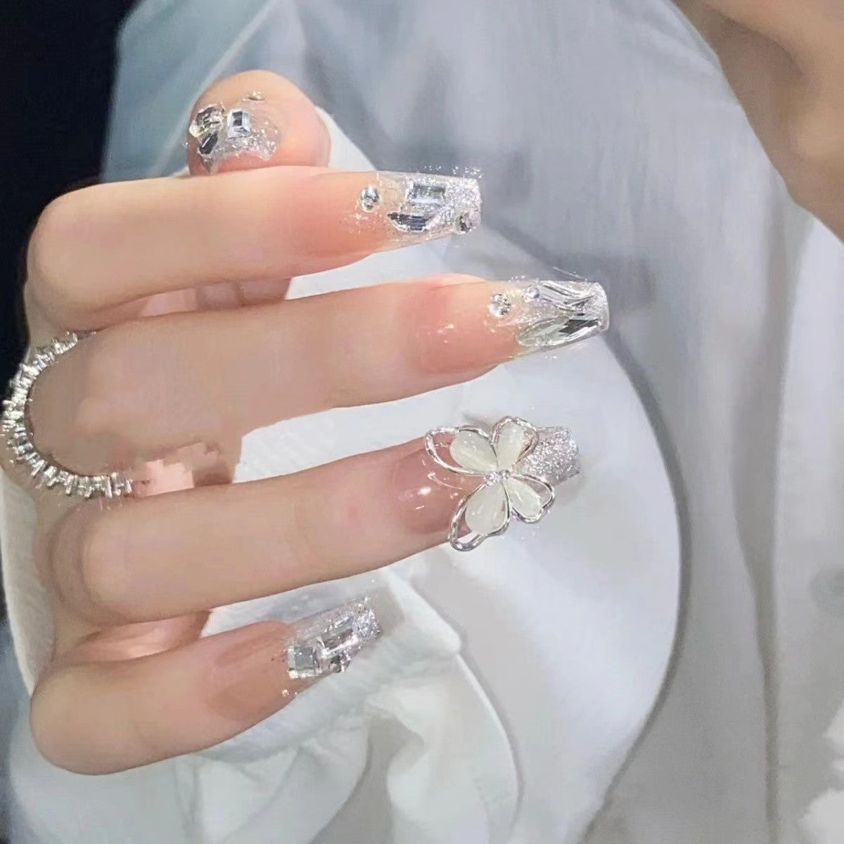 Flash Diamond Butterfly Nail Art   HA1196