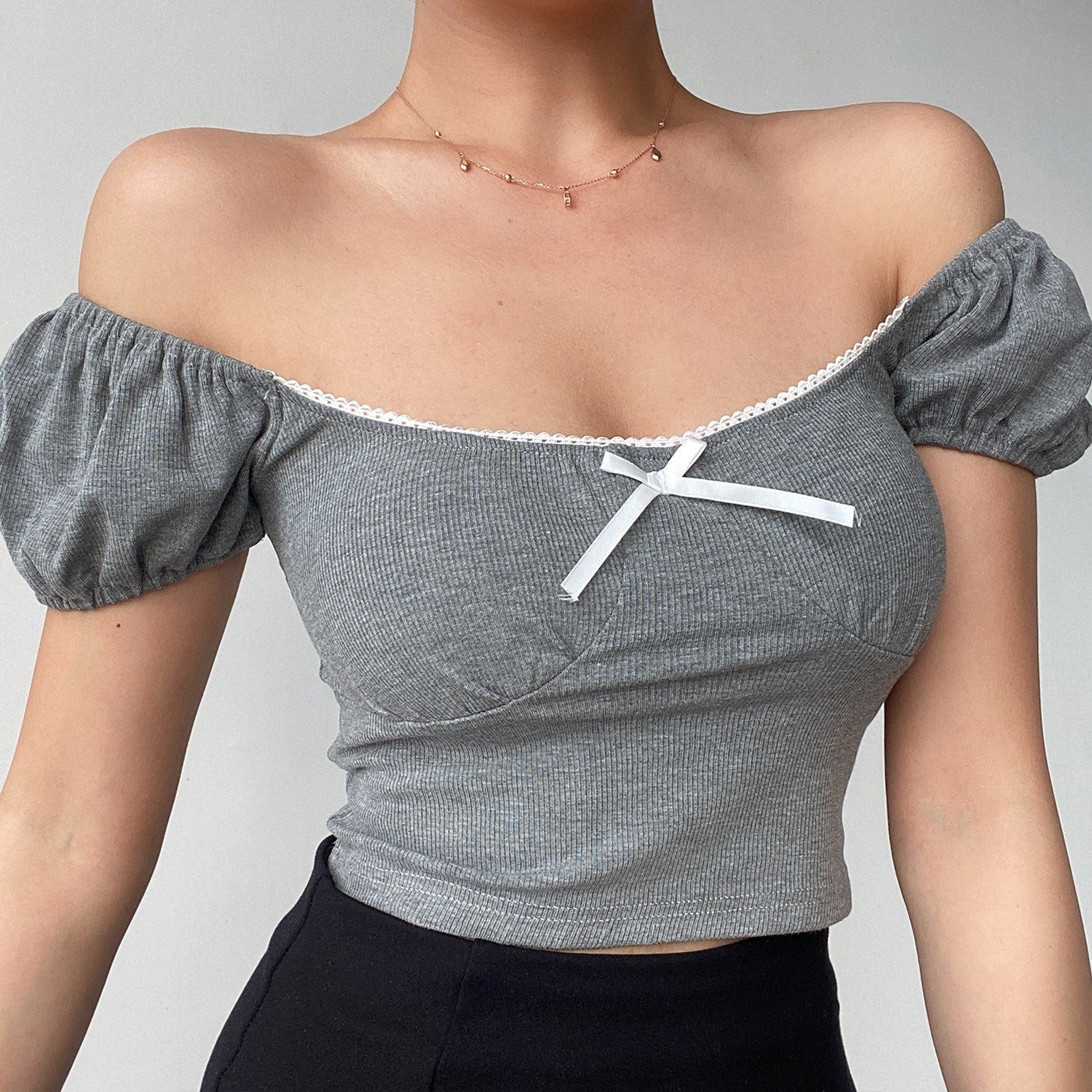 Lace bow short-sleeved T-shirt   HA1295