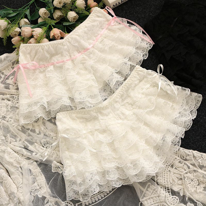 Versatile loose lace hot pants three-point pants  HA0405