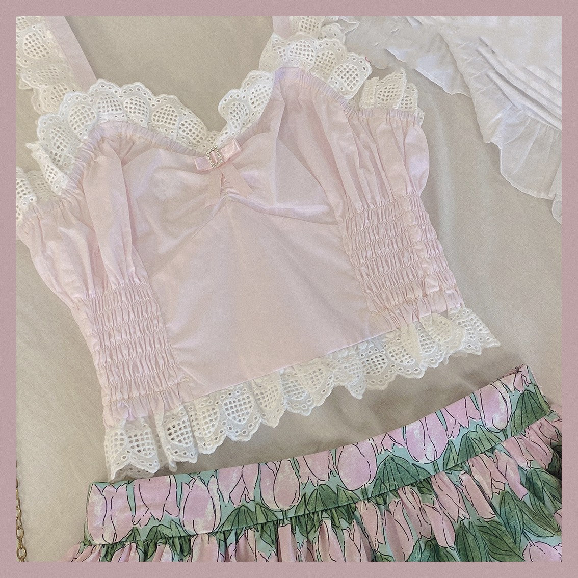 Cute Lace Camisole Top   HA1328